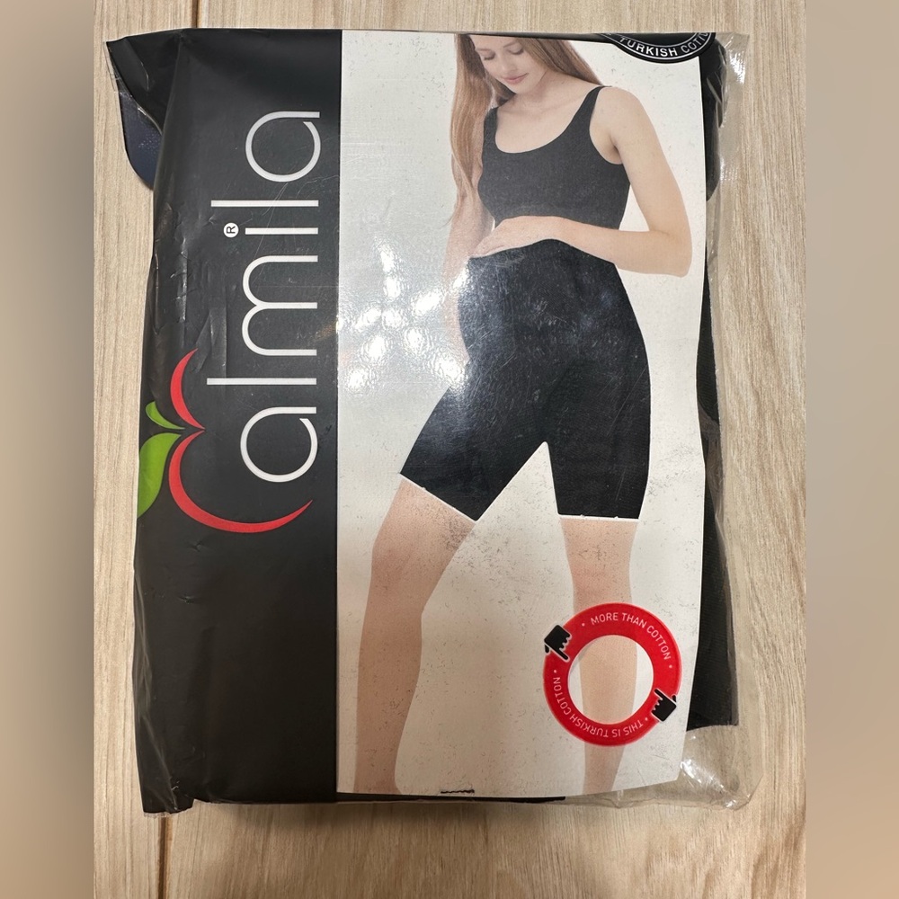 Almila Maternity Women’s Tummy Control Short Leggings Size Small Black